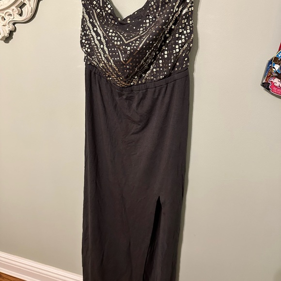 Express Dresses & Skirts - Express strapless dress